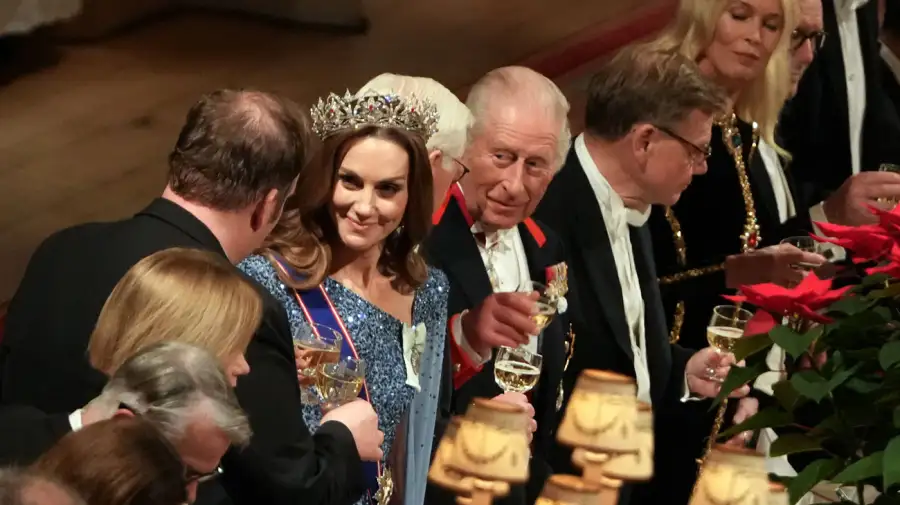 La modelo Claudia Schiffert muy cerca del rey en el banquete del Castillo de Windsor 04122025