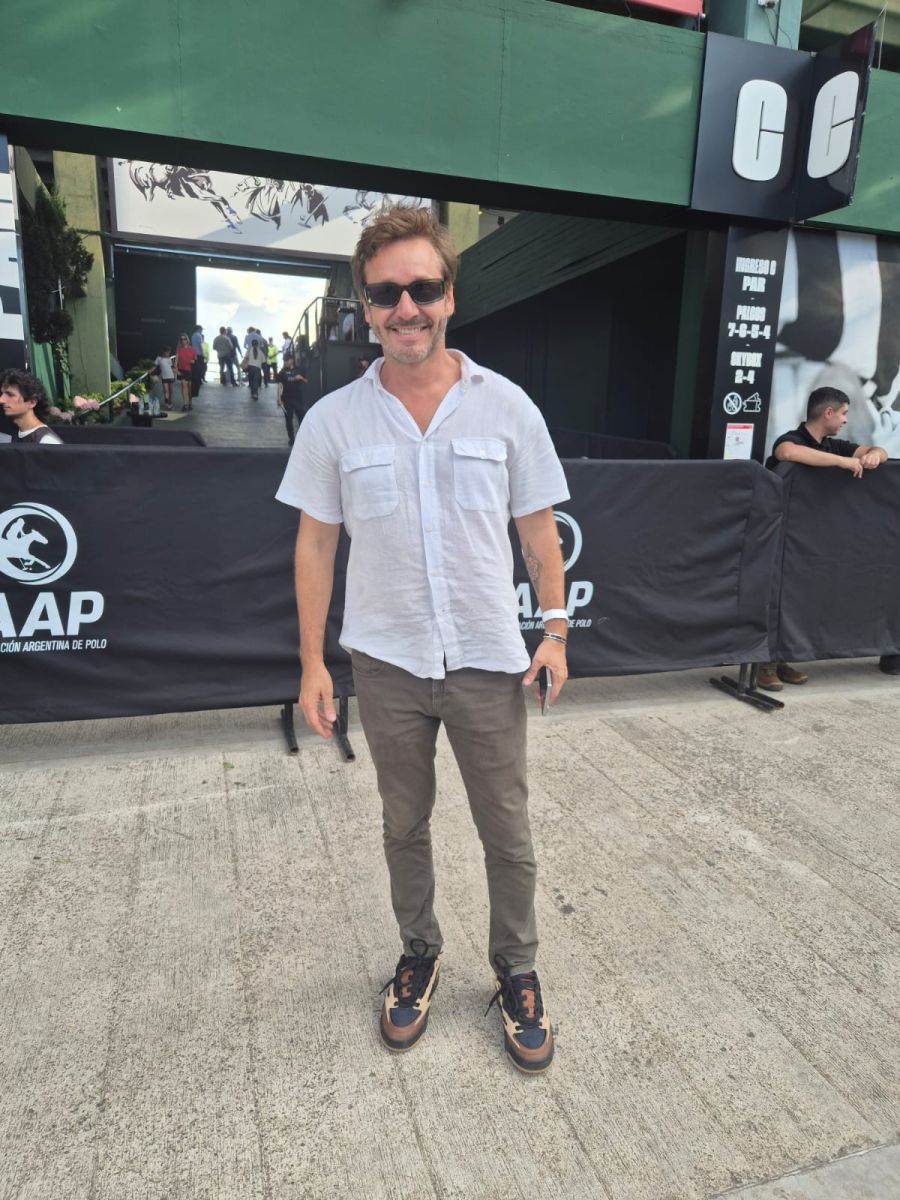 Pampita, Martín Pepa y Benjamín Vicuña