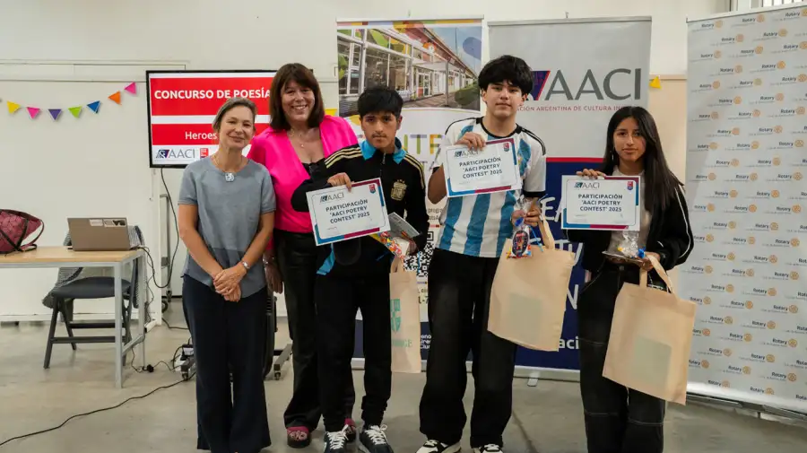 Alumnos del Barrio Mugica celebran el fin del ciclo lectivo 2025 en el Centro Comunitario Bajoautopista 05122025