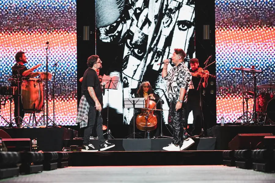 “Para muchos más”: la noche en que Cruzando el Charco confirmó que ya es de la gente