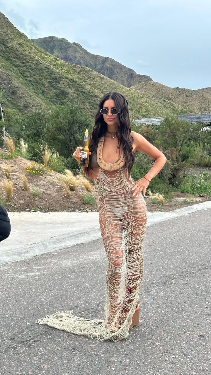 El homenaje de Zaira Nara a la comunidad Wichi / Créditos: Corona