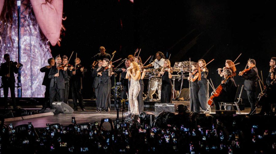 Shakira deslumbró en el primero de sus tres conciertos en Vélez 20251209