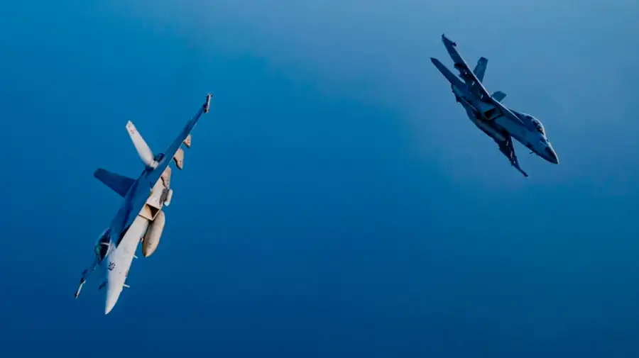 Aviones cazas F-18 estadounidenses que sobrevolaron Venezuela. 1012202