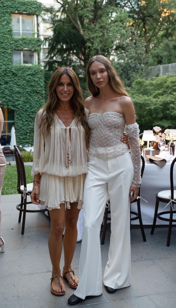 Los mejores looks cóctel Camila Romano