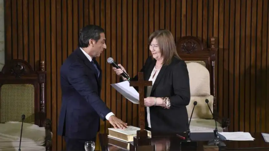 Asumió Elías Miguel Suárez, gobernador de Santiago del Estero 20251210