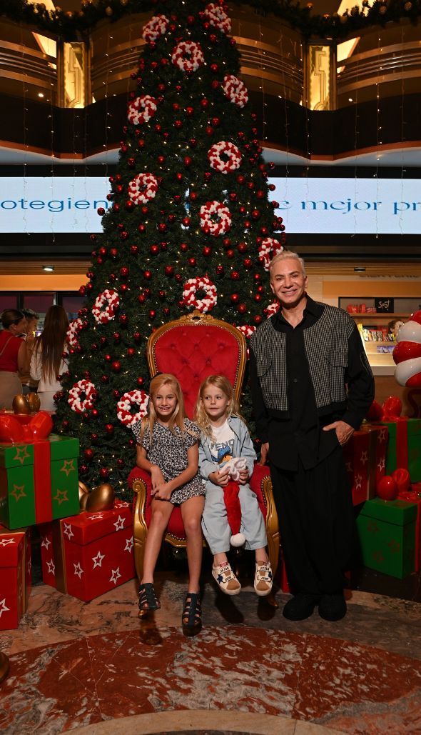 Famosos estreno obra Flavio Mendoza