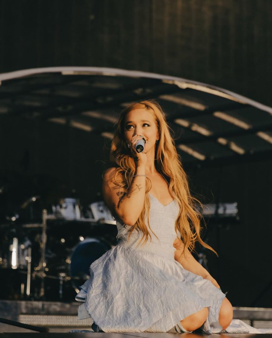 Guido Suller, Ángela Torres