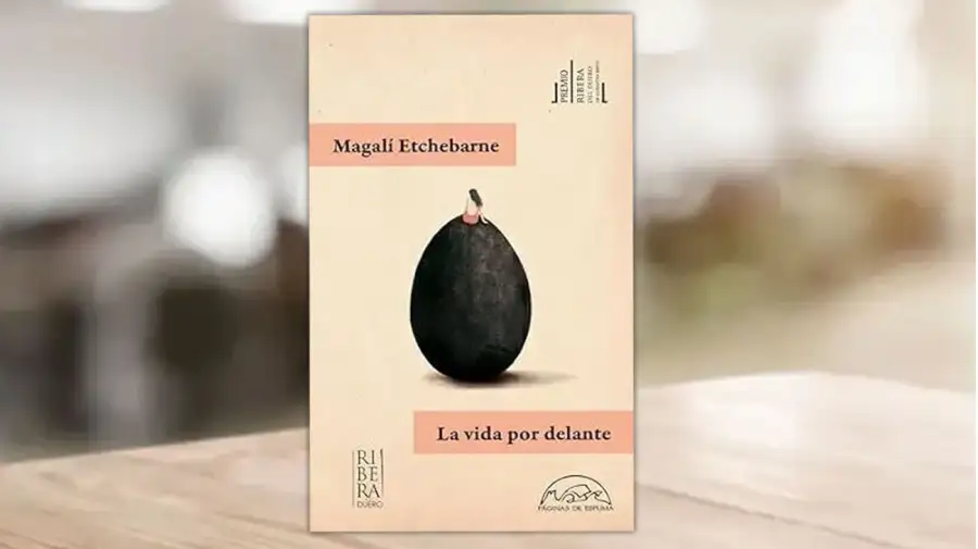 Libro La vida por delante 11122025
