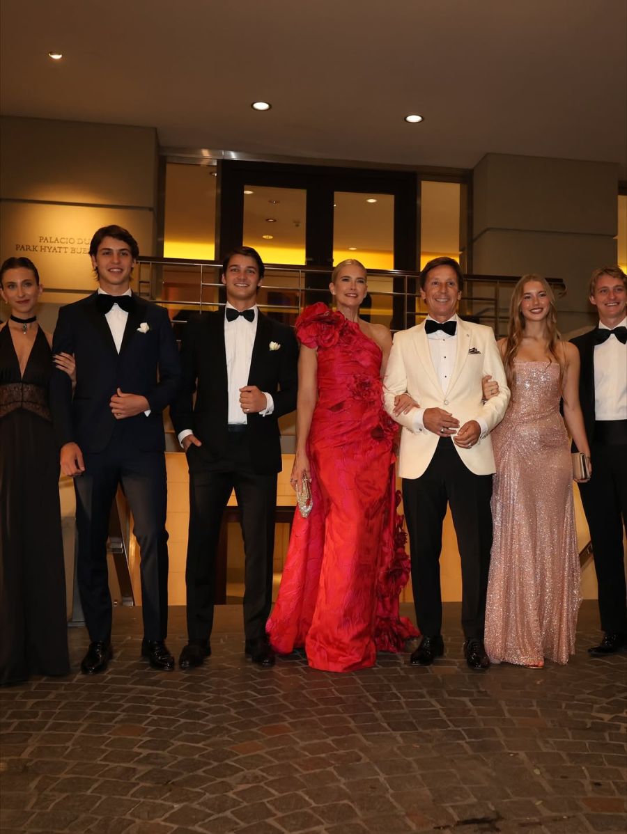 Lola Malm Green, Benicio Gravier