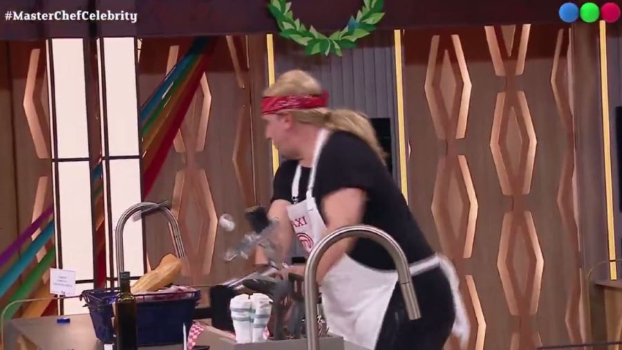 Maxi Lopez al rescate de Migue lAngel Rodriguez