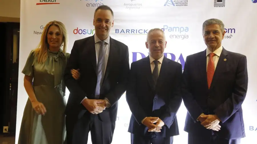 on 300 invitados, la Asociación de Entidades Periodísticas Argentinas (ADEPA) celebró su cena de fin de año.