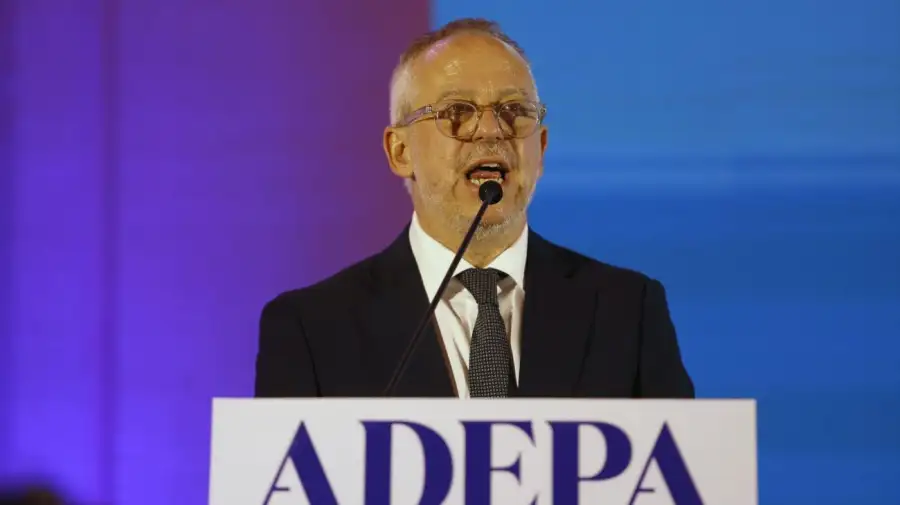 on 300 invitados, la Asociación de Entidades Periodísticas Argentinas (ADEPA) celebró su cena de fin de año.