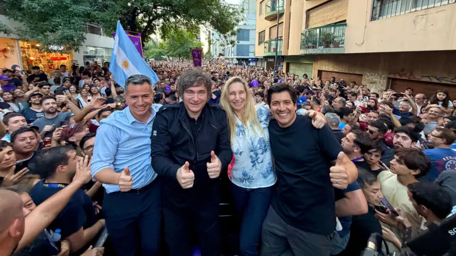 Bornoroni junto a Milei y Roca en Córdoba