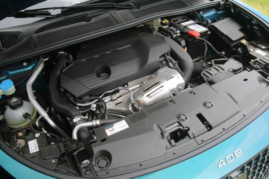 Probamos el nuevo Peugeot 408 GT: Cambia, todo cambia...