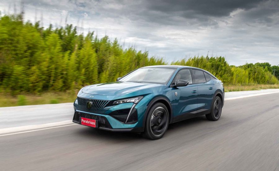 Probamos el nuevo Peugeot 408 GT: Cambia, todo cambia...