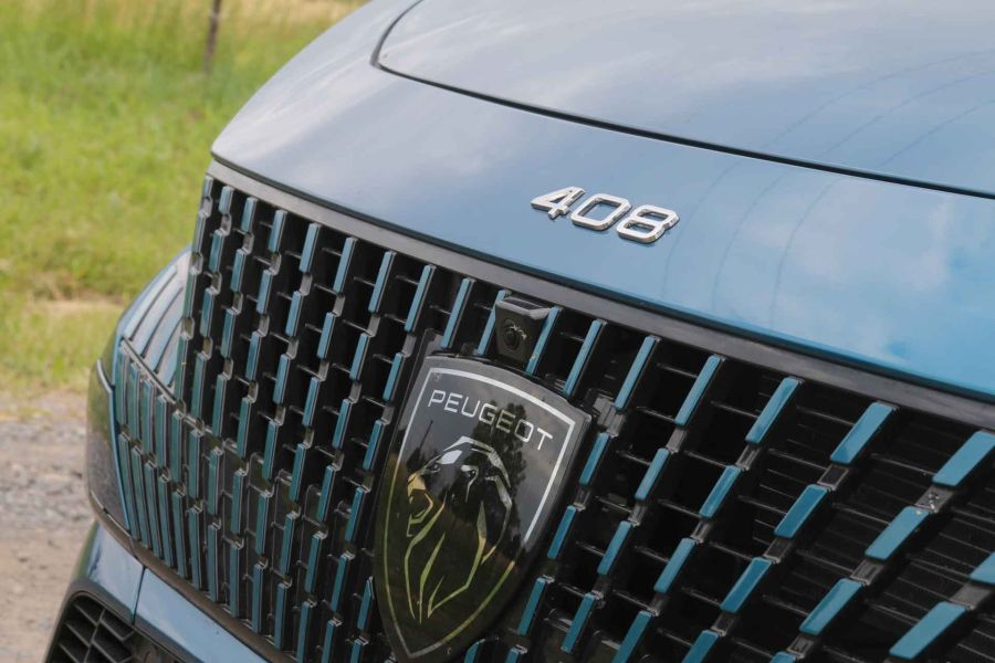 Probamos el nuevo Peugeot 408 GT: Cambia, todo cambia...