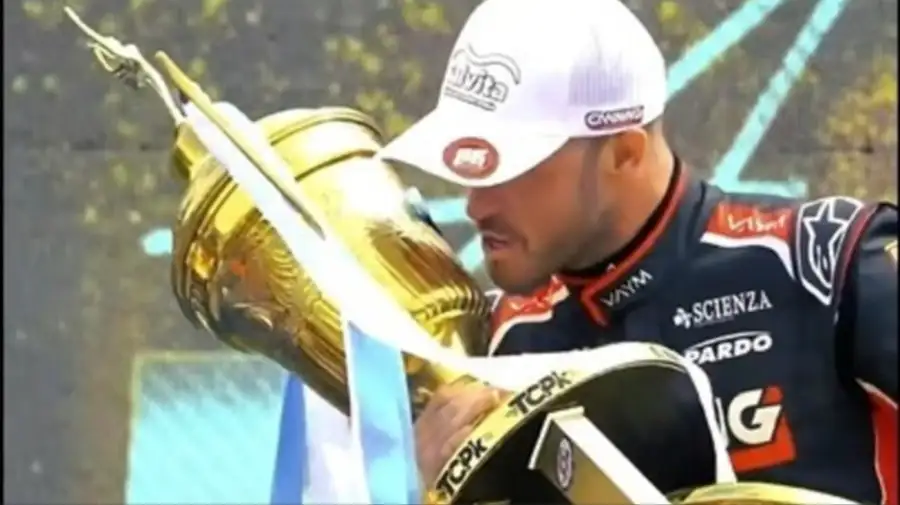 Agustín Canapino, campeón del TC Pick Up e historia pura del automovilismo argentino: una definición increíble para destronar a Juan María Traverso