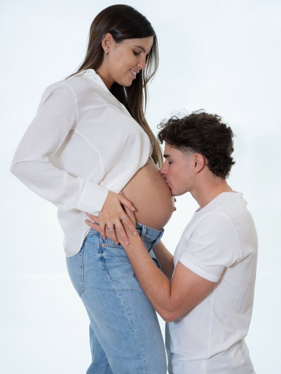 Julián Álvarez, Emilia Ferraro