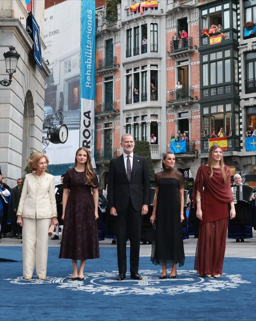 Letizia Ortiz, Rey Felipe VI, Princesa Leonor, Infanta Sofía