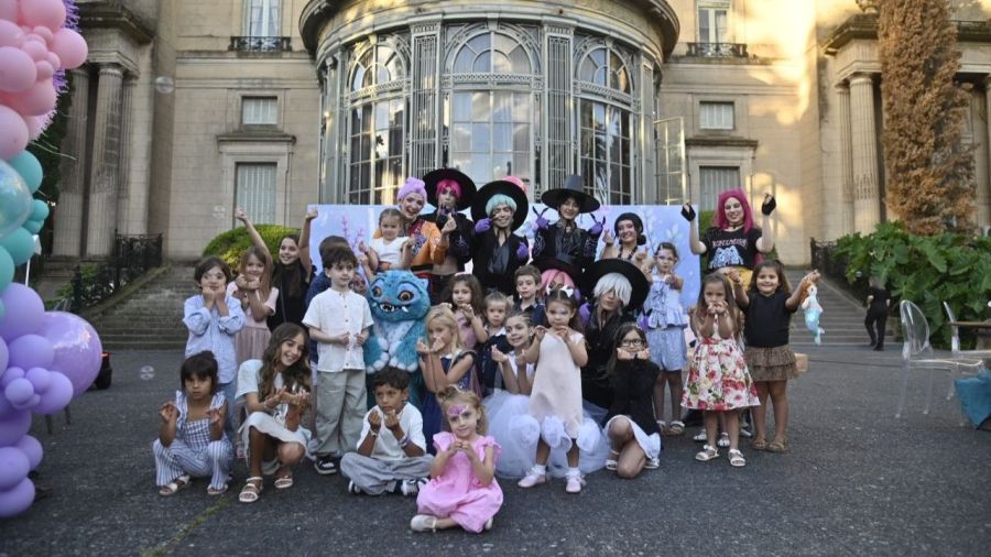 Así fue el cumpleaños de Sarah Burlando