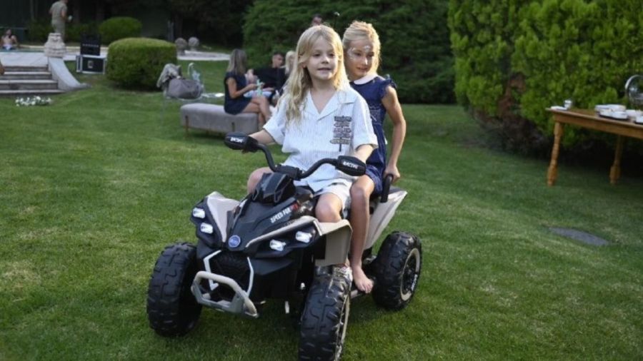 Así fue el cumpleaños de Sarah Burlando