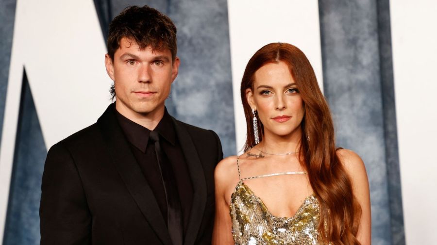 Riley Keough y Ben Smith-Petersen
