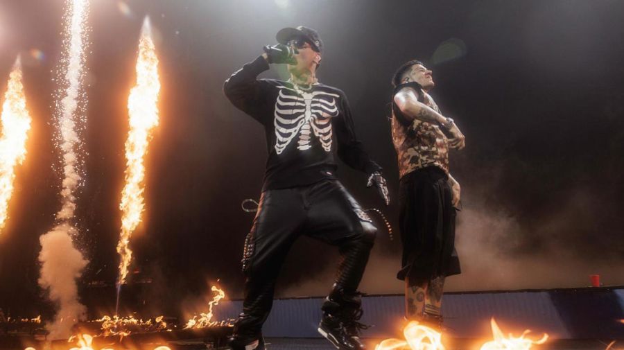 Duki cierra su tour en el Movistar Arena