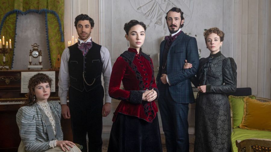 Las series y películas de Netflix al estilo de Agatha Christie