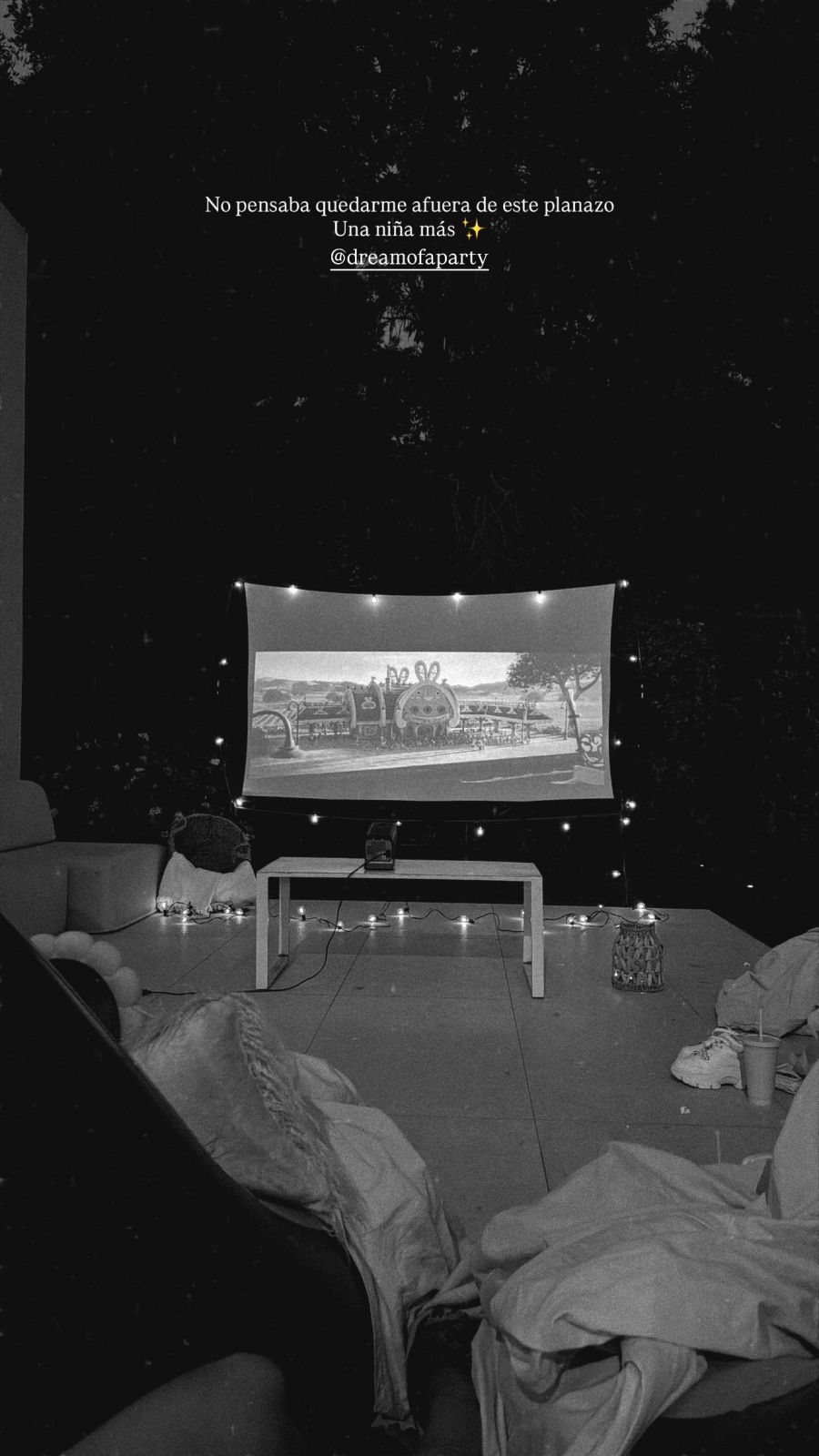 Cami Homs organizó una pijama para su hija Francesca