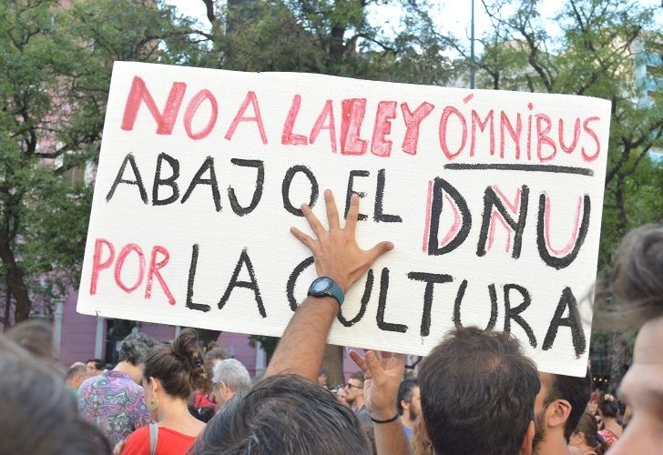 En 2024 cultura contra DNU