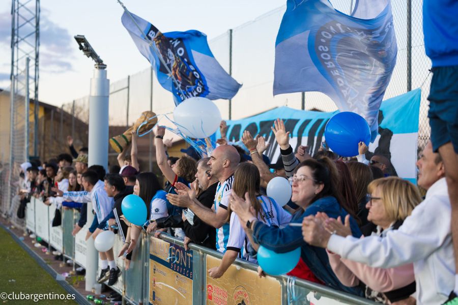 Hinchada Argentino de Madrid