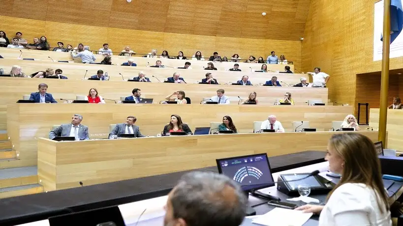 La oposición rechazó la ley de emergencia de la Caja