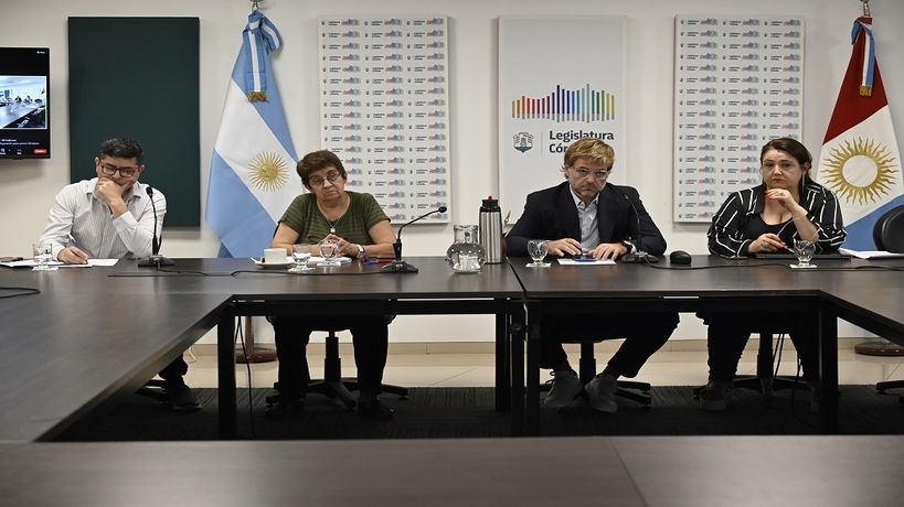 Asuntos Constitucionales despachó pliegos de fiscales 