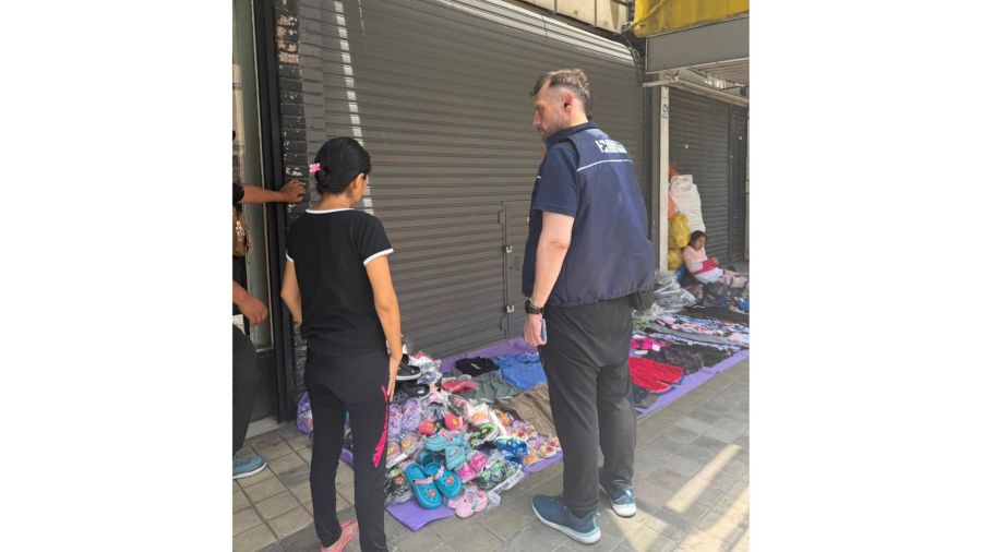 Illegal street sales in Cordoba