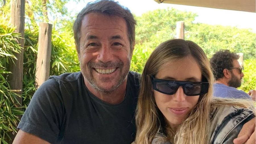 Clara y Ricky Sarkany