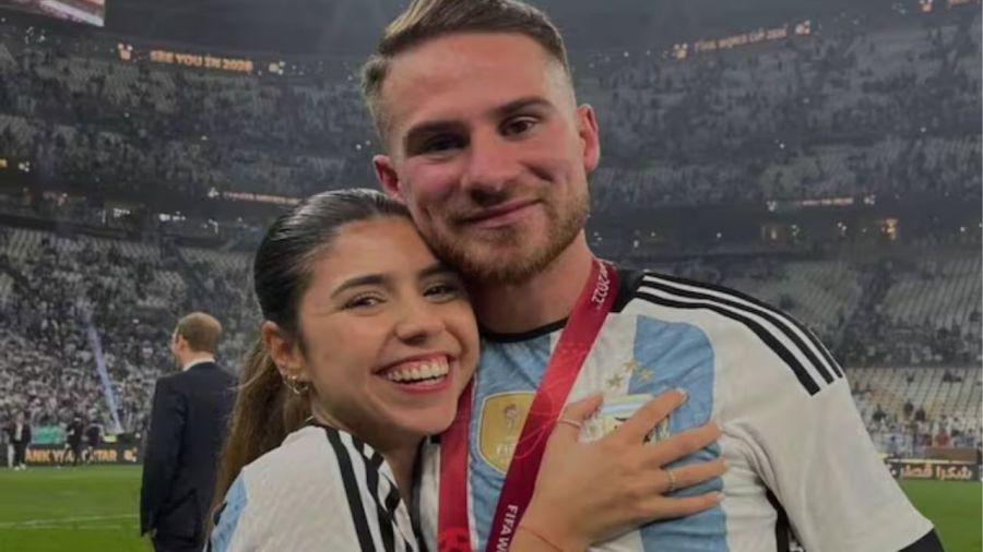 Cami Mayan y Alexis Mac Allister