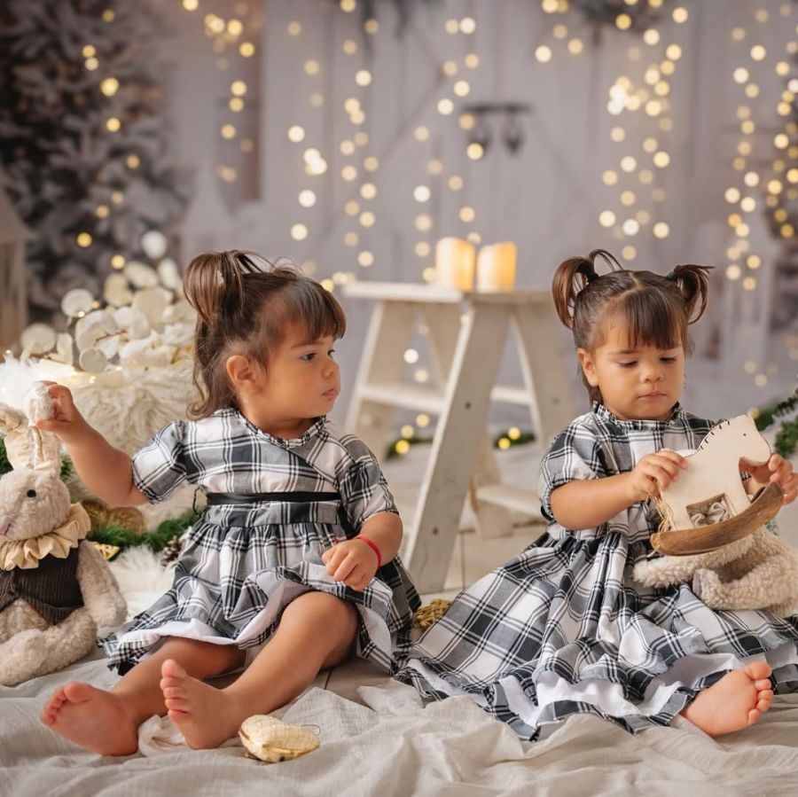 Daniela Celis y Thiago Medina por Navidad