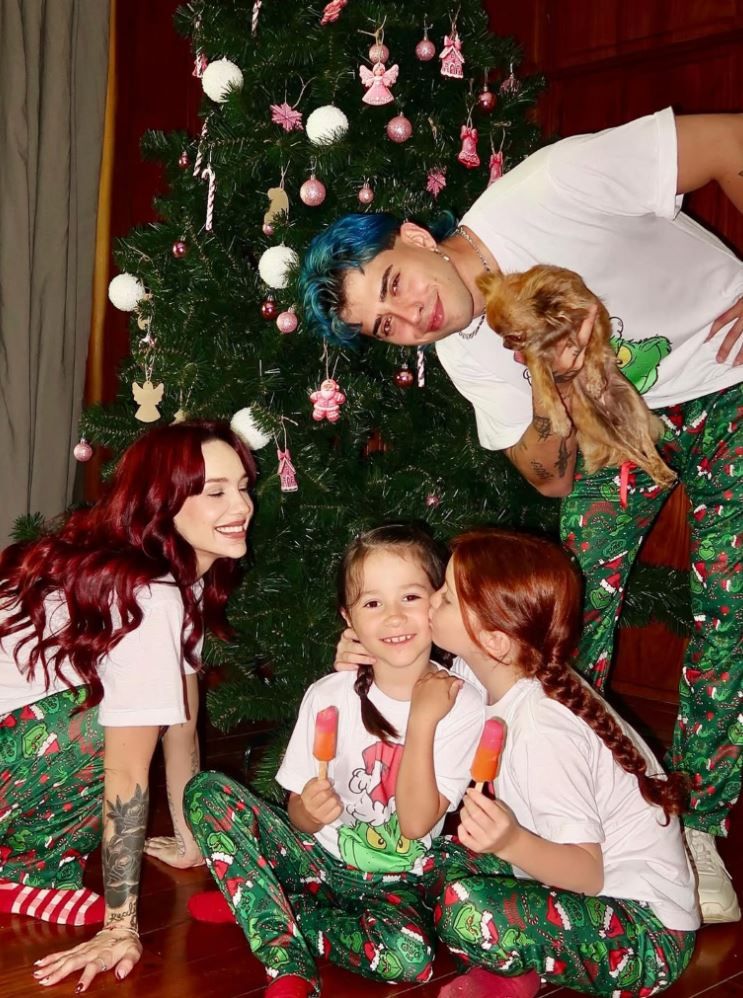 La Joaqui, sus hijas y Luck Ra