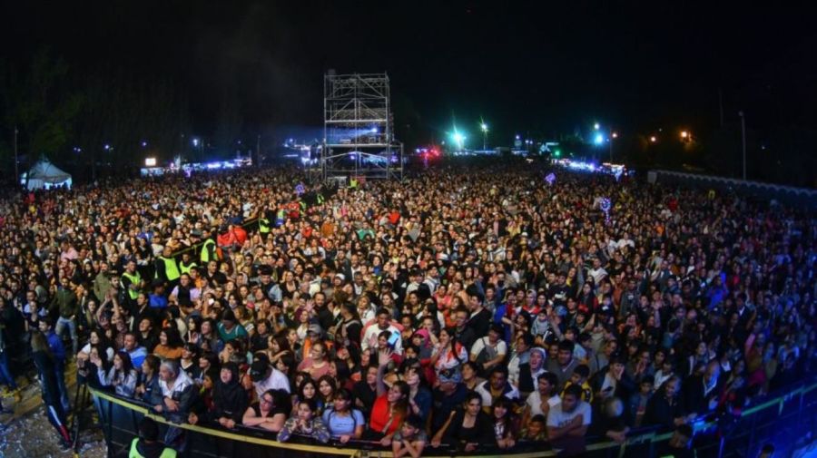 Fiestas nacionales y festivales populares en verano 2026