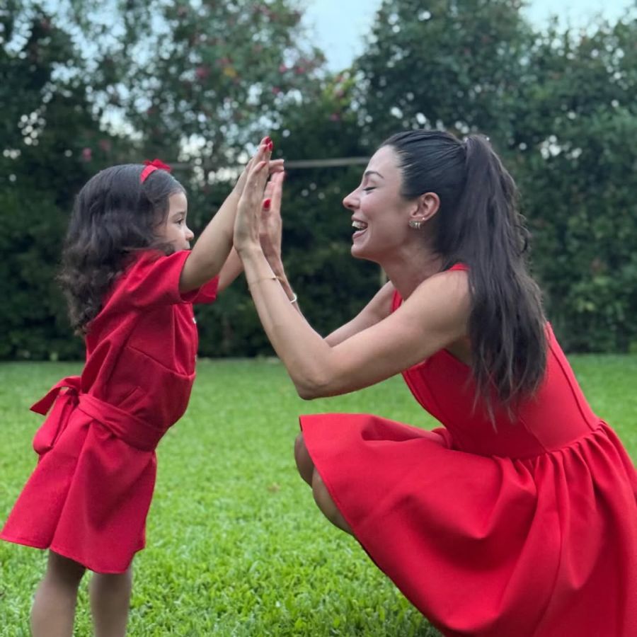 La China Ansa y su hija India