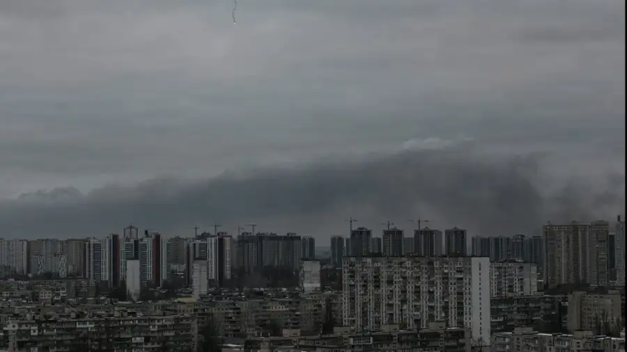 Drones rusos causaron un muerto y numerosos heridos de madrugada en ciudades de Ucrania.