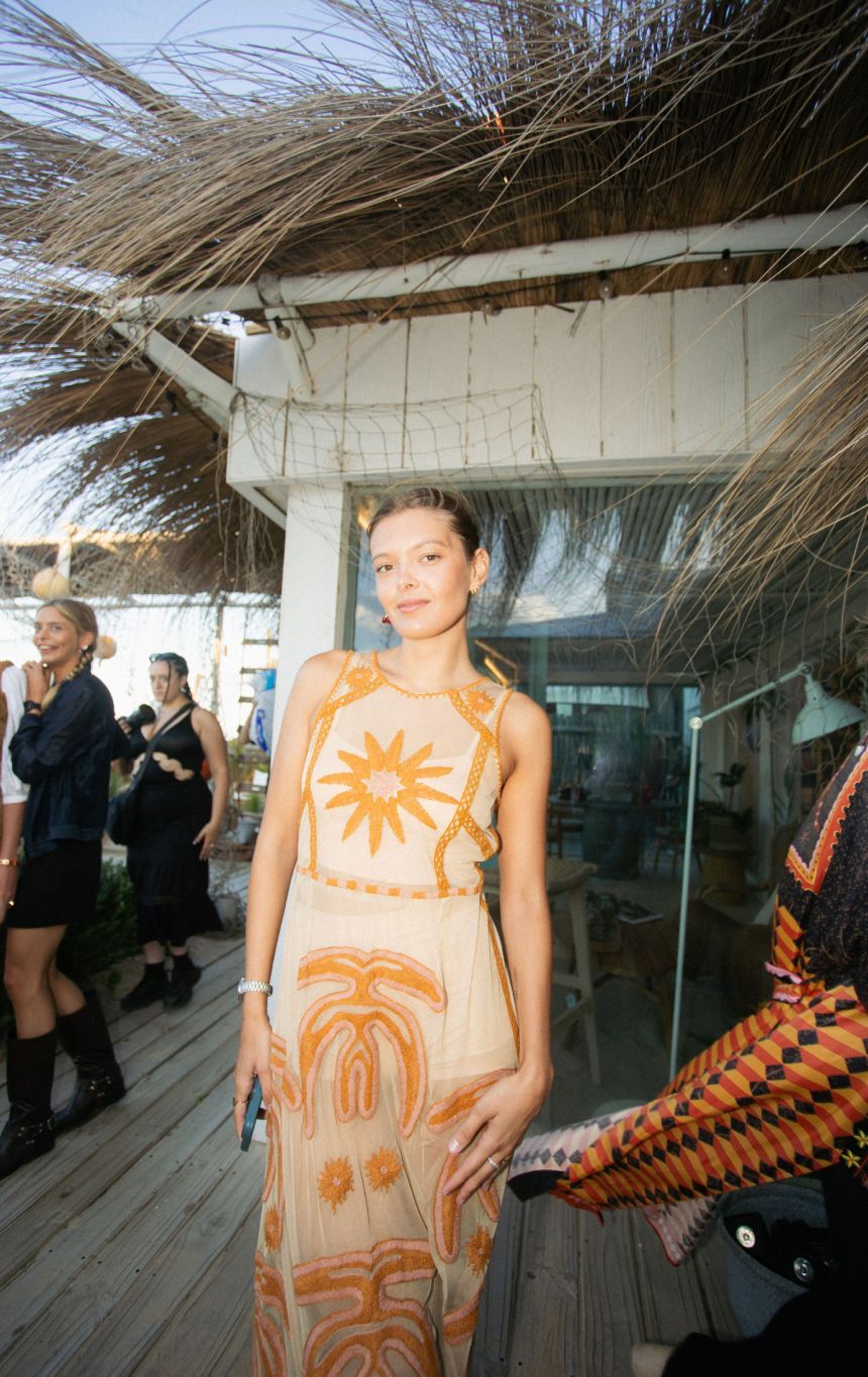 Todas las fotos del evento de Anushka Elliot