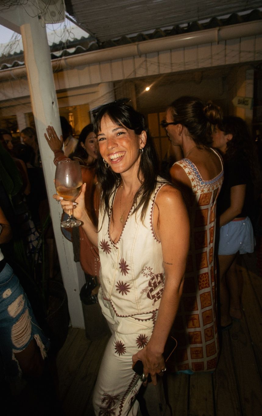 Todas las fotos del evento de Anushka Elliot