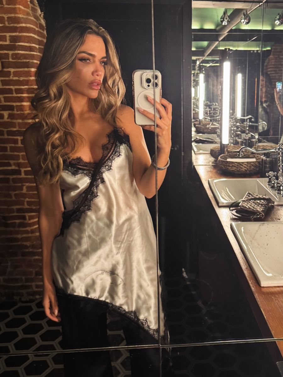 Así fue el exclusivo cumpleaños de Rocío Robles en Roma