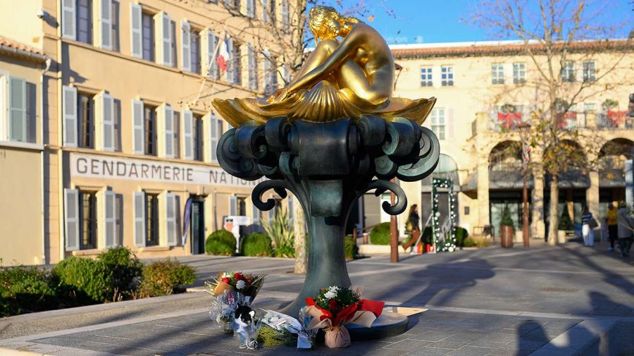 Flowers by Brigitte Bardot at Place Blanqui in Saint-Tropez 29122025