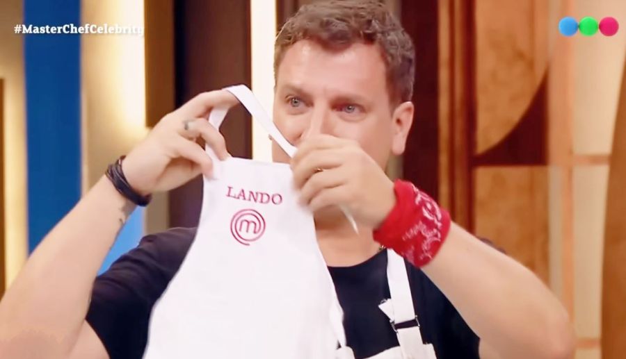 Maxi Lopez y el delantal blanco para Lando