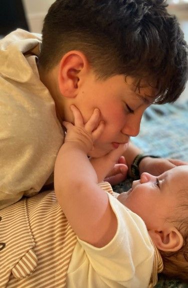 Arturo, el hijo de Jimena Barón