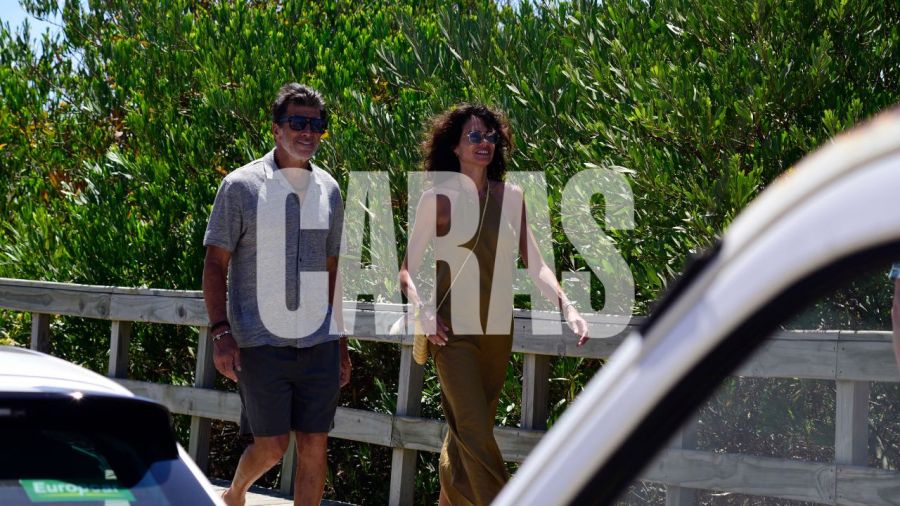 Nicolás Repetto y Florencia Raggi, de vacaciones en José Ignacio / Créditos: RS Fotos