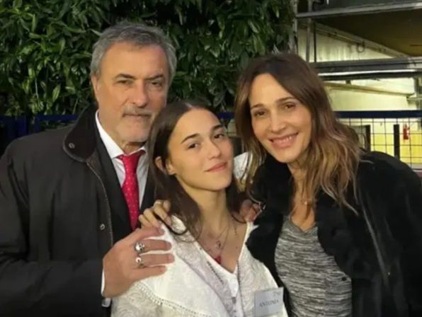Antonia, hija de Vero Lozano y Corcho Rodríguez