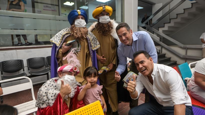 Los Reyes Magos visitaron a niñas y niños internados